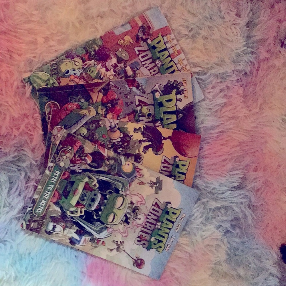 Four Plants vs. Zombies comic books